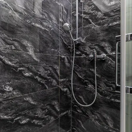 Charming In Budapeszt