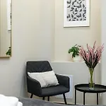 Charming In Apartment *