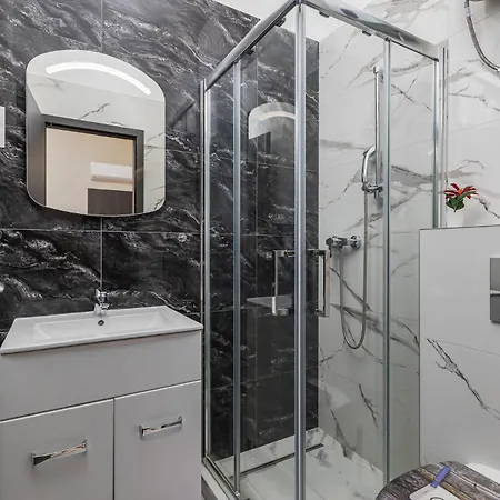 Charming In * 부다페스트