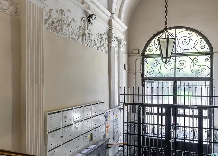 Apartament Charming In *