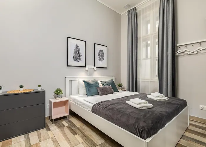 Apartament Charming In *