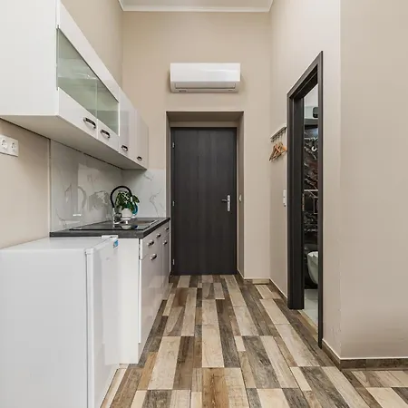 Charming In Apartmán